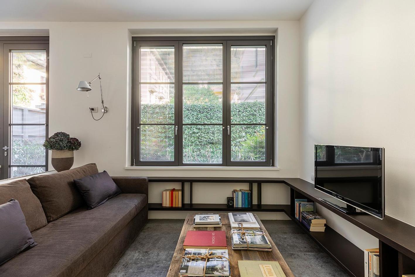 Lc Lake Como Apartments Bagian luar foto